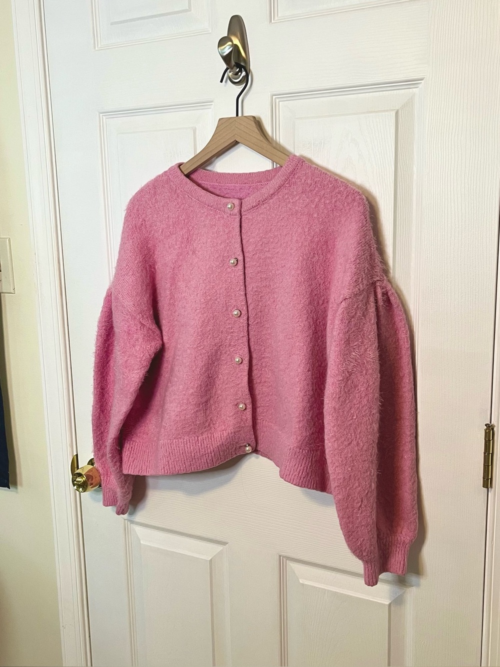 ✧･ﾟpreppy bubblegum pink fuzzy cardigan